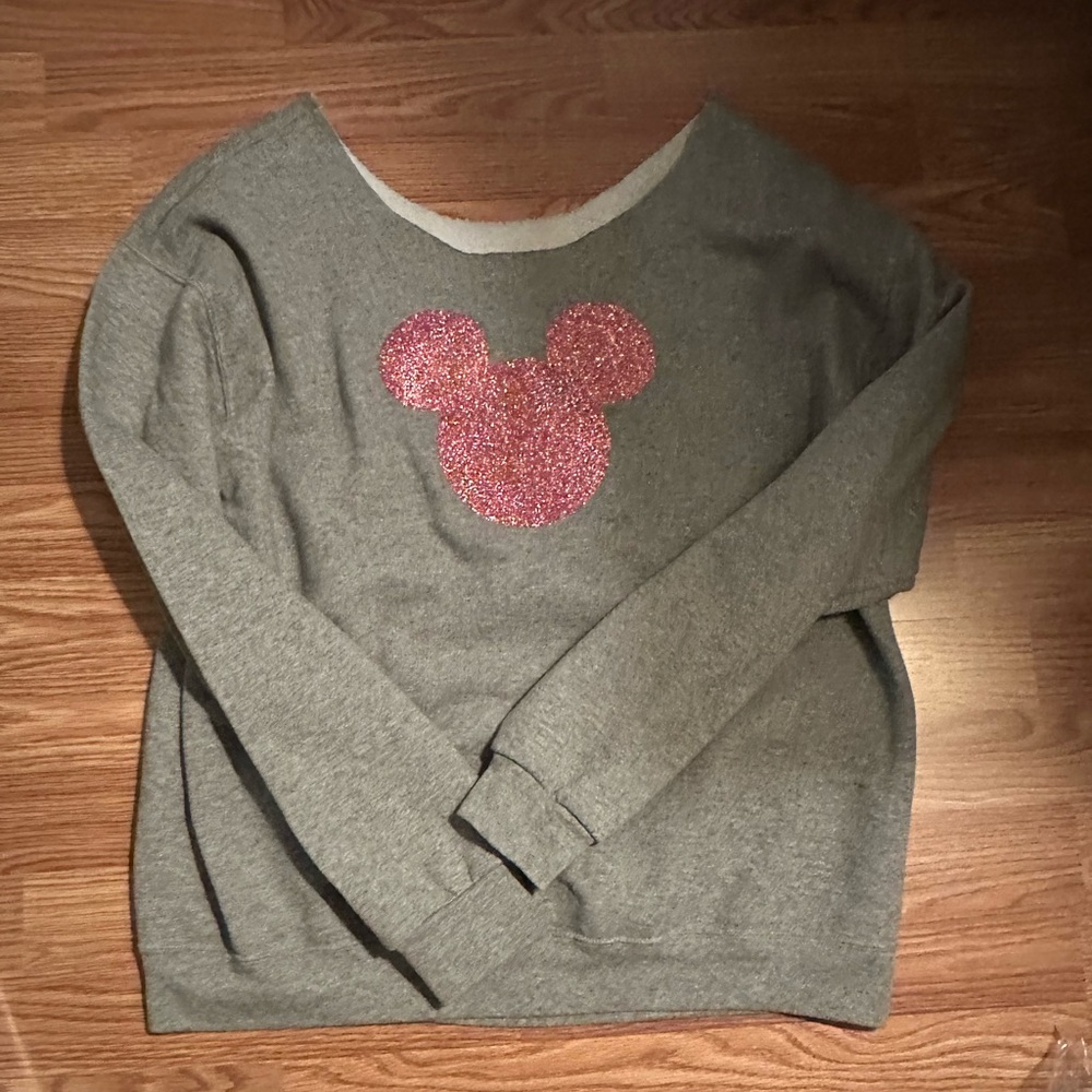Off shoulder grey sweatshirt with pink glitter Mickey